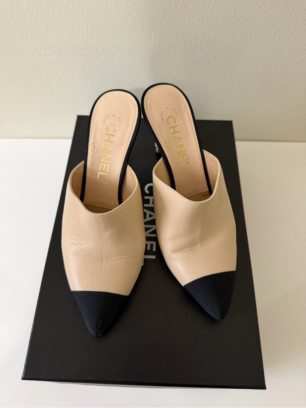 CHANEL Beige Leather Mules with Black Cap Toe